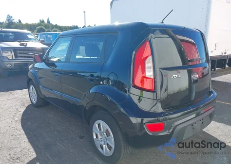 2012 Kia Soul z USA, uszkodzony, nr VIN KNDJT2A51C7747779